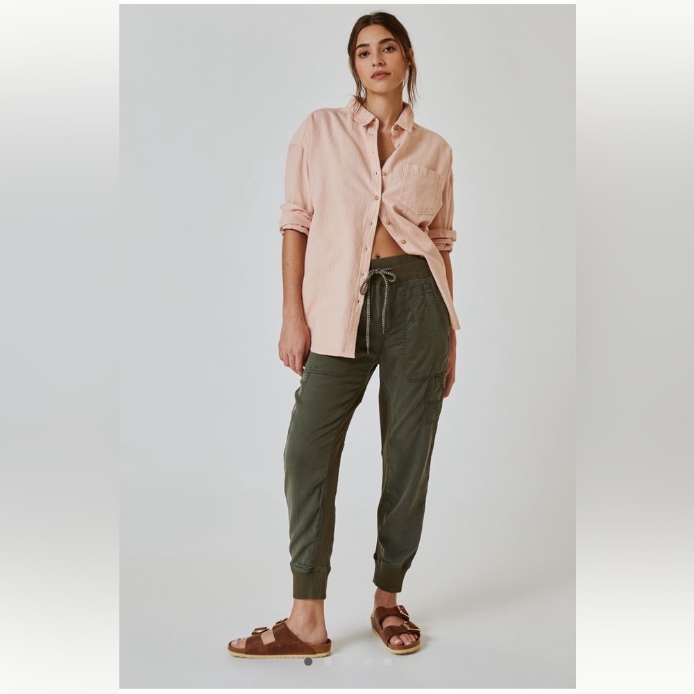 Anthropologie Pilcro Nomad jogger in Moss XS